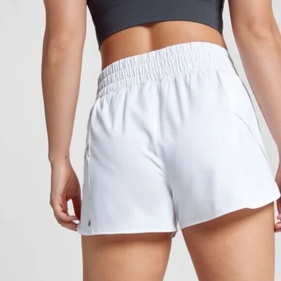 NWT Calia High Rise Step Up Short Size M in White - Picture 2 of 2